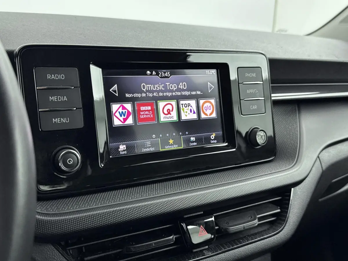1.0 TSI Active | Cruise Control | Apple Carplay/Android Auto| | Airco |