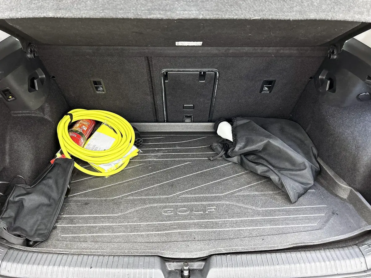 1.4 eHybrid Style | SOH 94.7% | PANORAMADAK | ACHTERUITRIJCAMERA | STANDKACHEL | MEMORY STOELEN | STOELVERWARMING | STUURVERWARMING | DODEHOEK |