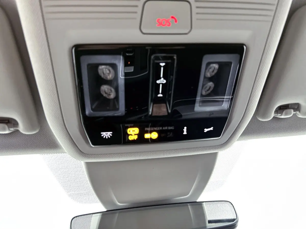 1.4 eHybrid Style | SOH 94.7% | PANORAMADAK | ACHTERUITRIJCAMERA | STANDKACHEL | MEMORY STOELEN | STOELVERWARMING | STUURVERWARMING | DODEHOEK |