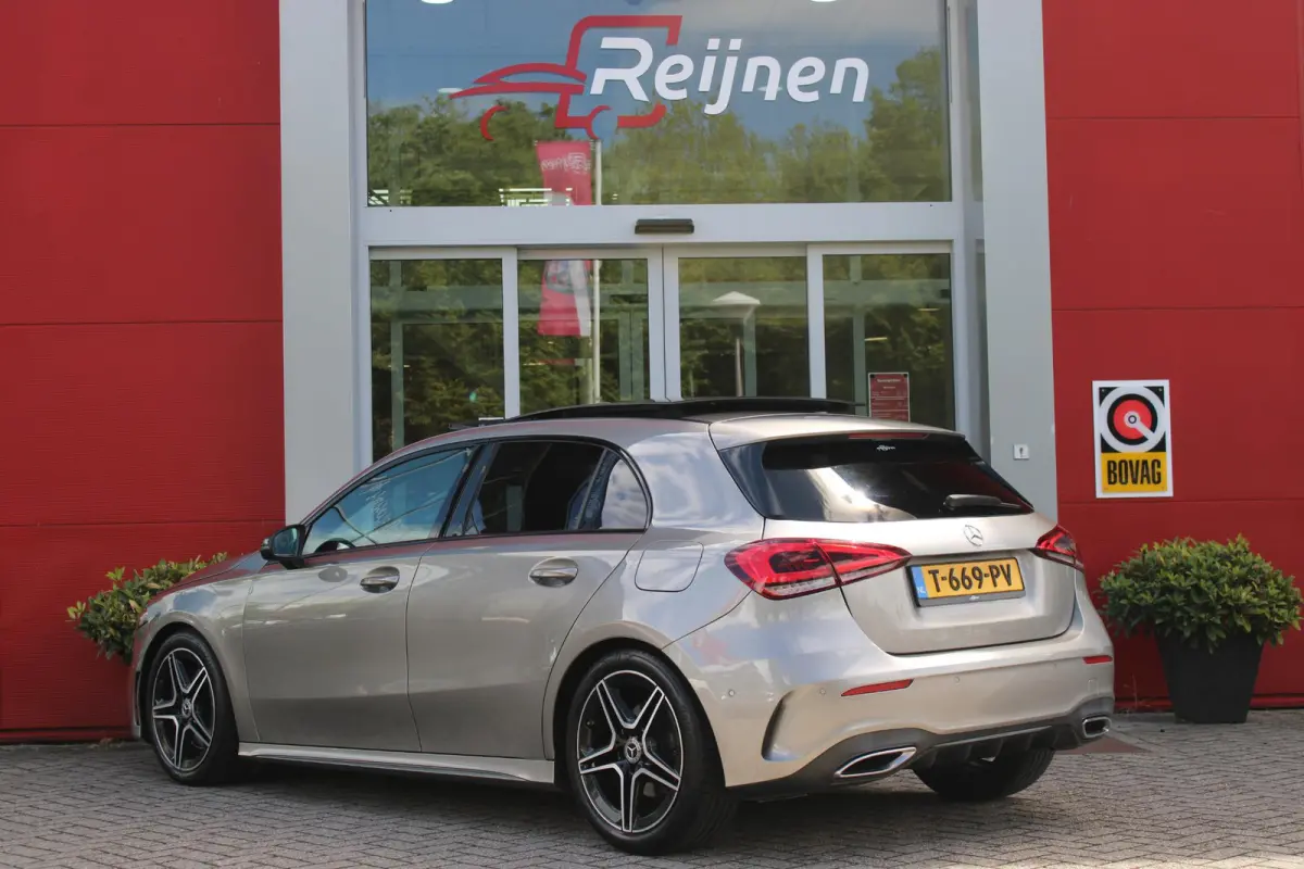 220 190PK AUTOMAAT BUSINESS SOLUTION AMG | PANORAMA SCHUIF/KANTEL DAK | SFEER VERLICHTING VOOR + ACHTER | STOEL VERWARMING OP BEIDE VOORSTOELEN | MULTIBEAM LED KOPLAMPEN | ACHTERUITRIJ CAMER