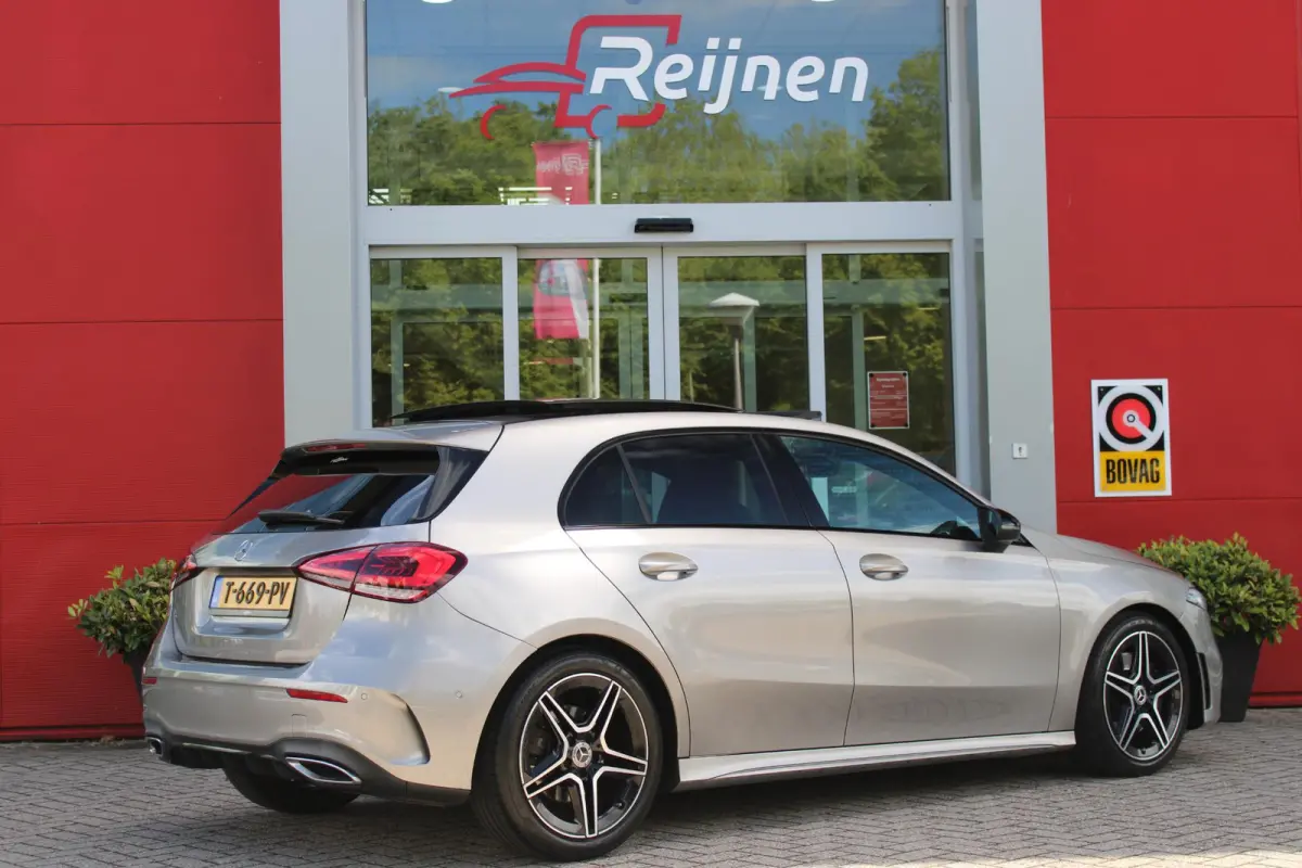 220 190PK AUTOMAAT BUSINESS SOLUTION AMG | PANORAMA SCHUIF/KANTEL DAK | SFEER VERLICHTING VOOR + ACHTER | STOEL VERWARMING OP BEIDE VOORSTOELEN | MULTIBEAM LED KOPLAMPEN | ACHTERUITRIJ CAMER