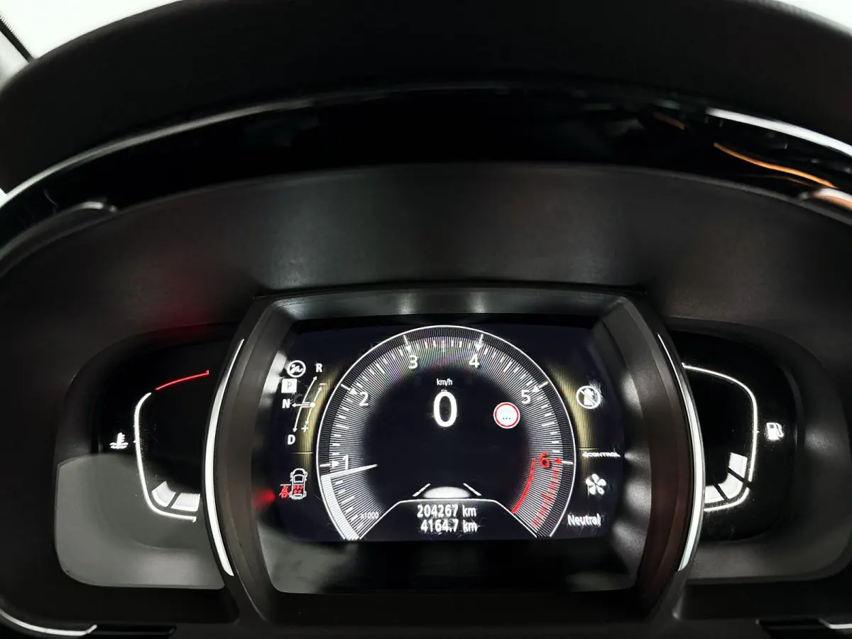 1.8 TCe Initiale Paris 7p. | Panoramadak | Stoelverwarming | Navigatie