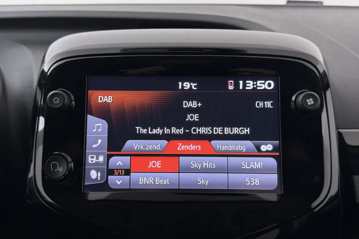 1.0 VTi Cabrio Airscape Urban Ride Camera Carplay LED 15'LMV