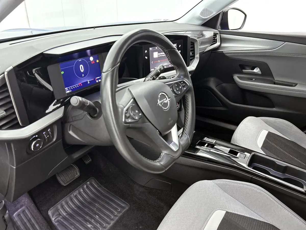 1.2 130pk Elegance Automaat | Navigatie | Climate Control | Cruise Control | Camera | 17"LMV | LED | Apple Carplay/Android Auto |