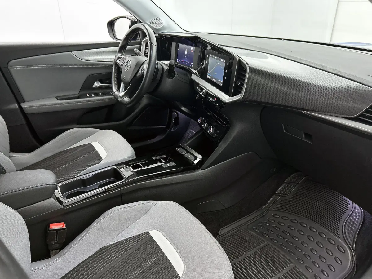 1.2 130pk Elegance Automaat | Navigatie | Climate Control | Cruise Control | Camera | 17"LMV | LED | Apple Carplay/Android Auto |