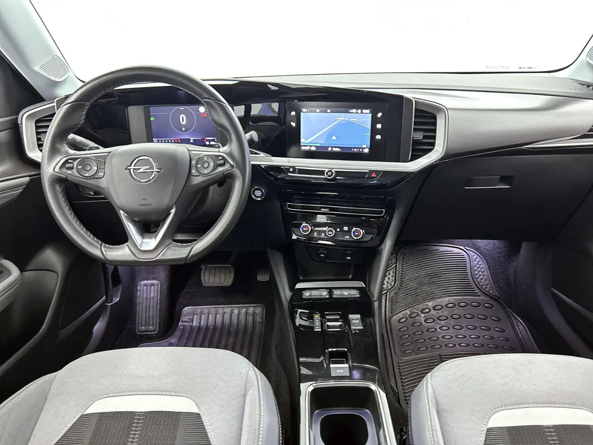 1.2 130pk Elegance Automaat | Navigatie | Climate Control | Cruise Control | Camera | 17"LMV | LED | Apple Carplay/Android Auto |