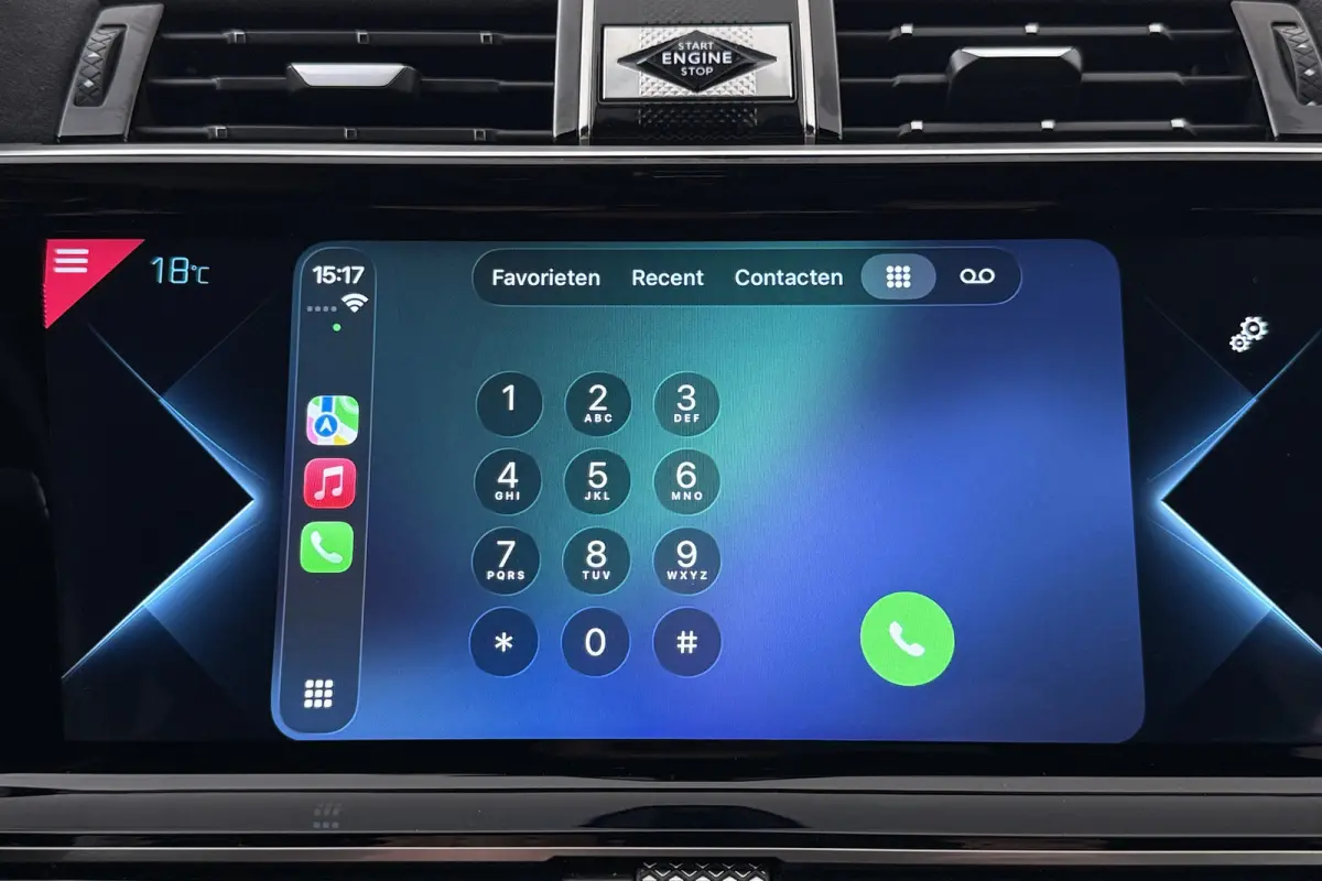 E-Tense PHEV Performance Line Camera 19'LMV Carplay Xenon