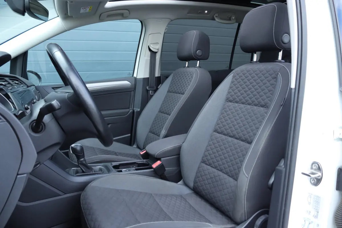 1.5 TSI 7 persoons / DSG automaat / Pano / Carplay
