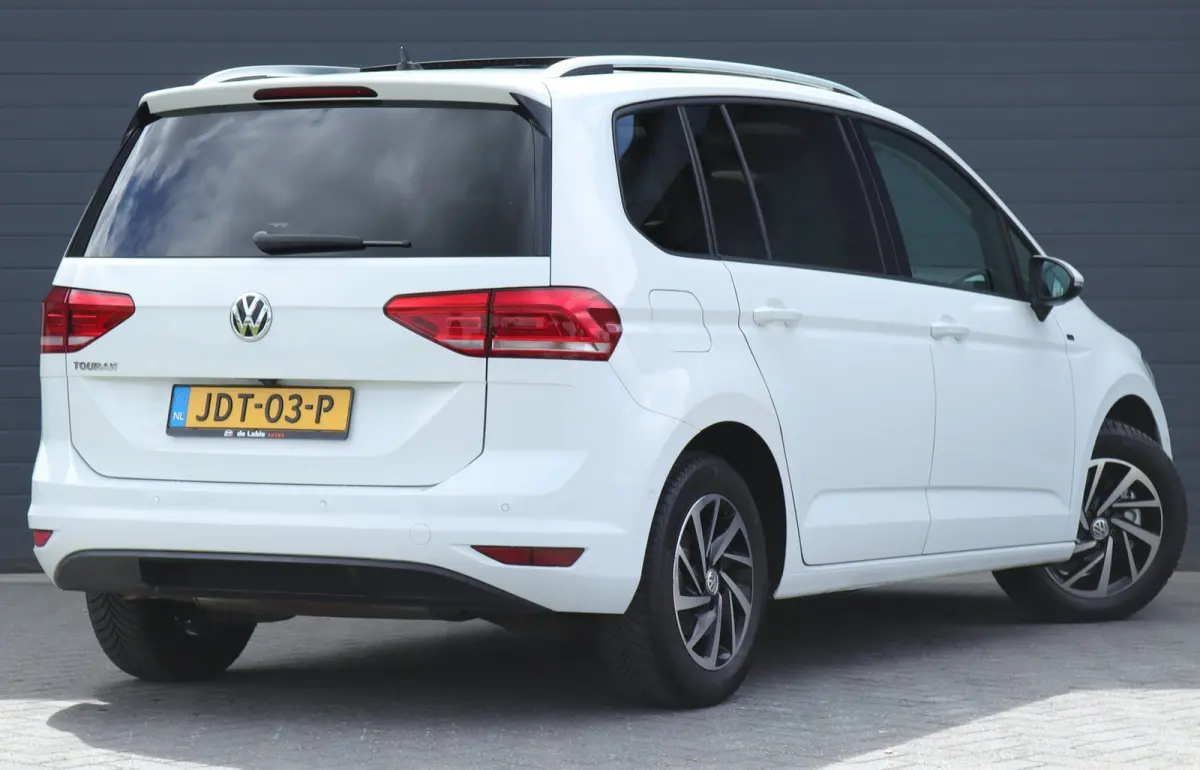 1.5 TSI 7 persoons / DSG automaat / Pano / Carplay