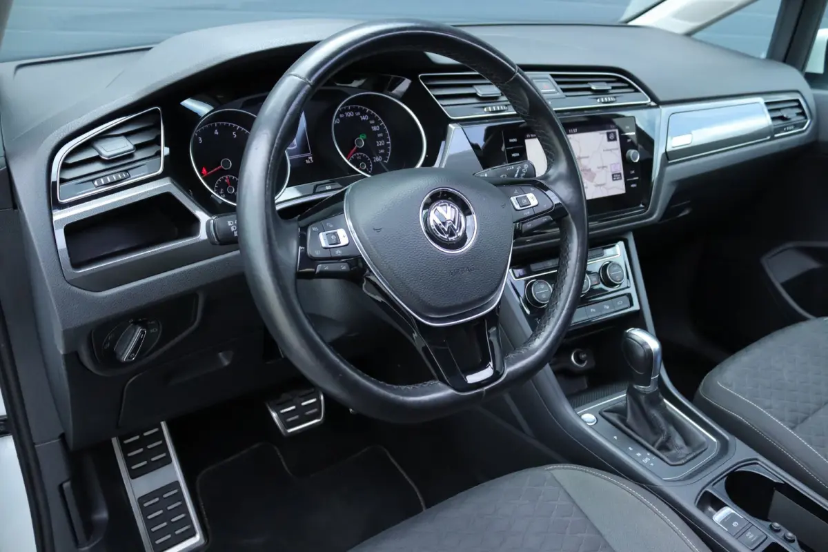 1.5 TSI 7 persoons / DSG automaat / Pano / Carplay