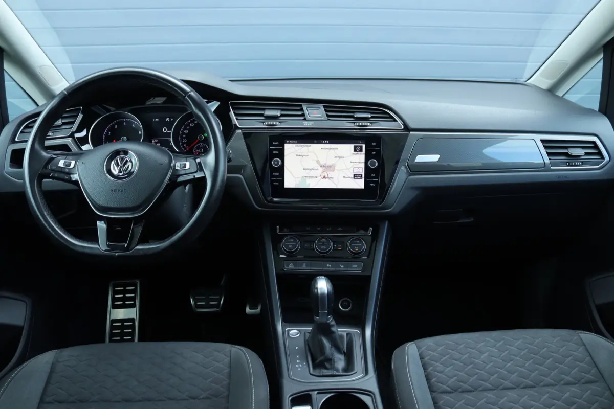 1.5 TSI 7 persoons / DSG automaat / Pano / Carplay