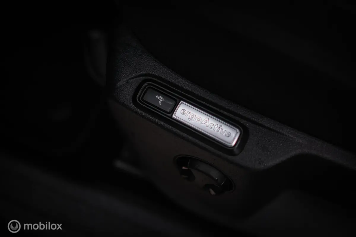 1.4 TSI 4Motion | Trekhaak | Camera | Stoel + Stuurwiel verwarming | Adaptive cruise | Automaat | All seasons | CarPlay |