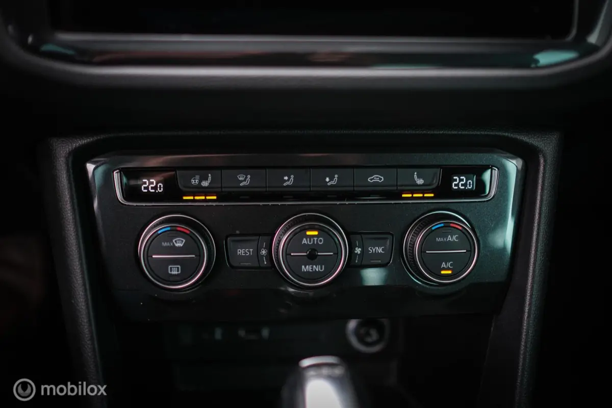 1.4 TSI 4Motion | Trekhaak | Camera | Stoel + Stuurwiel verwarming | Adaptive cruise | Automaat | All seasons | CarPlay |