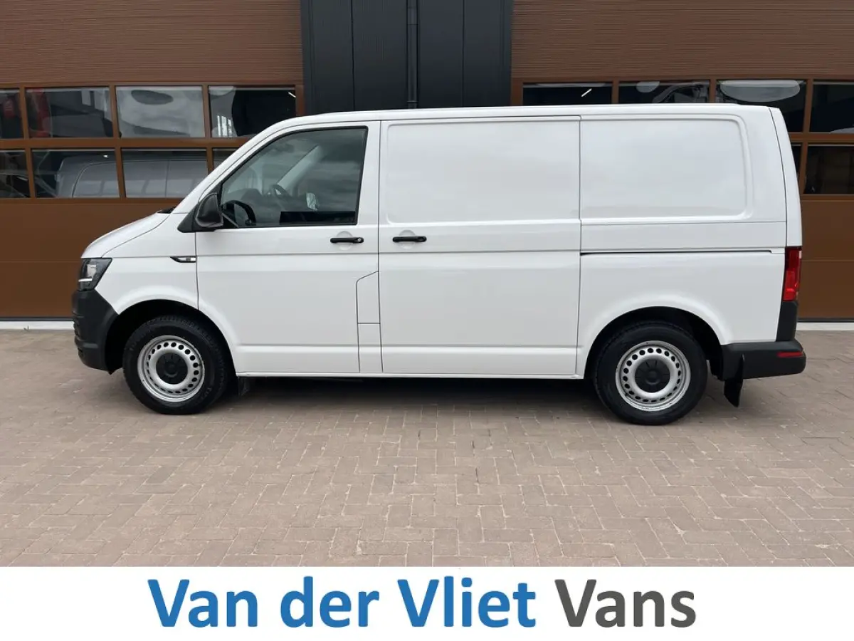 2.0 TDI 102pk E6 Comfortline 3p Service bus Lease €276 p/m, Airco, Carplay, PDC, Sortimo inrichting, 2x Schuifdeur. Volledig onderhoudshistorie aanwezig