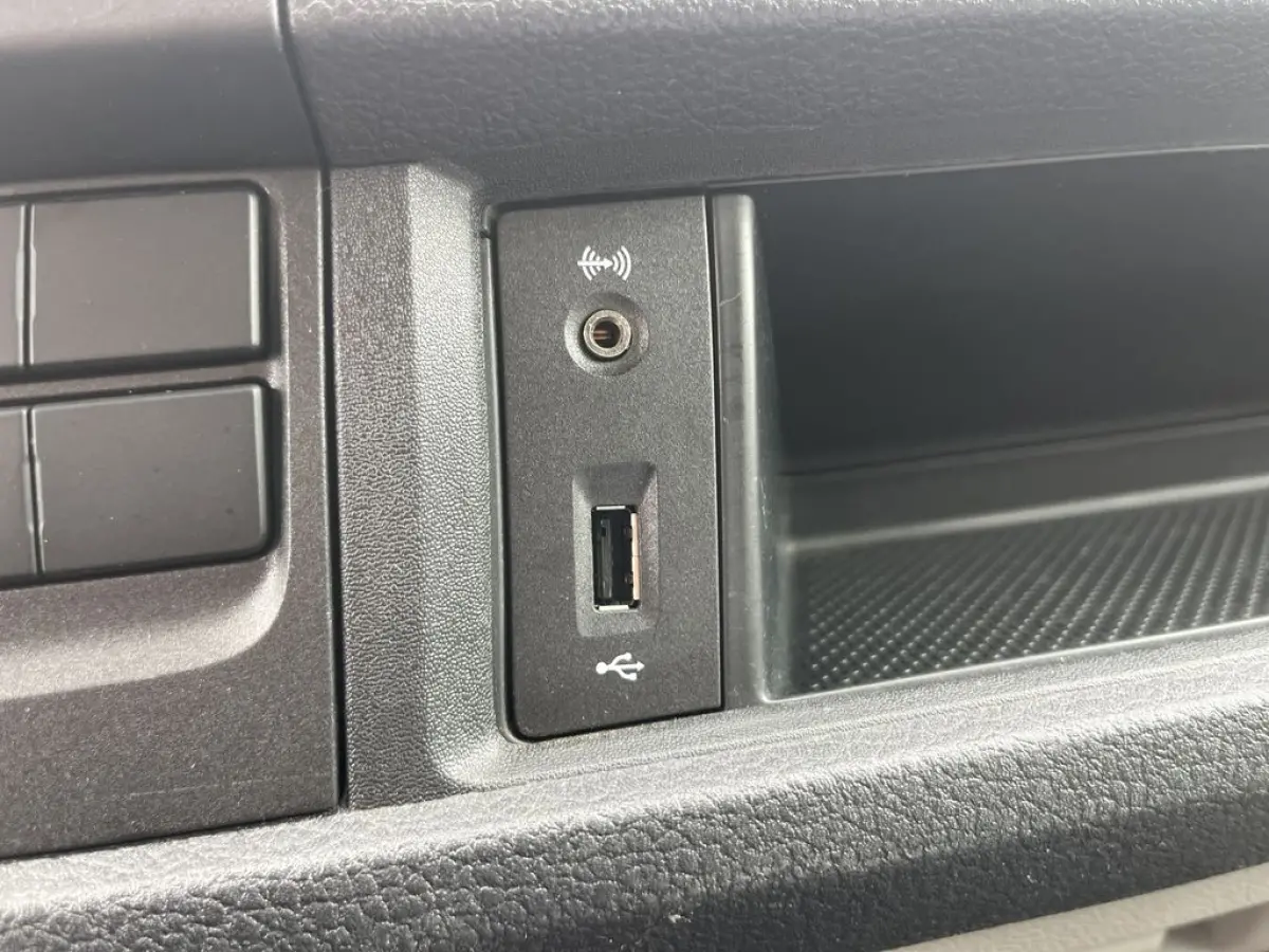 2.0 TDI 102pk E6 Comfortline 3p Service bus Lease €276 p/m, Airco, Carplay, PDC, Sortimo inrichting, 2x Schuifdeur. Volledig onderhoudshistorie aanwezig