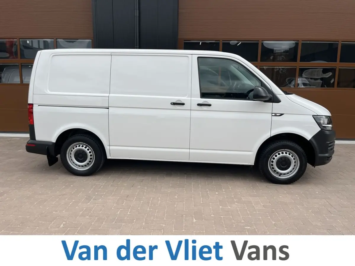 2.0 TDI 102pk E6 Comfortline 3p Service bus Lease €276 p/m, Airco, Carplay, PDC, Sortimo inrichting, 2x Schuifdeur. Volledig onderhoudshistorie aanwezig