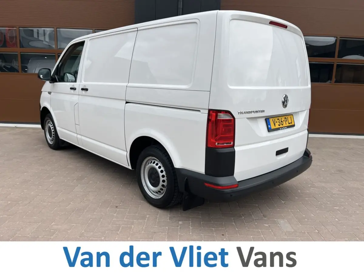 2.0 TDI 102pk E6 Comfortline 3p Service bus Lease €276 p/m, Airco, Carplay, PDC, Sortimo inrichting, 2x Schuifdeur. Volledig onderhoudshistorie aanwezig