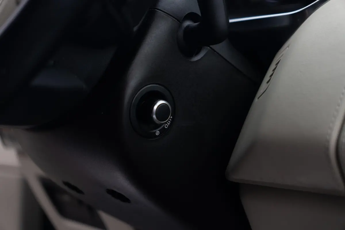 4.4 SDV8 Autobiography |1e Eig|Org NL NAP|Soft Close|Stoel Ventilatie / Verwarming|Panoramadak|Meridian|Trekhaak|Dealer onderhouden|EX BPM