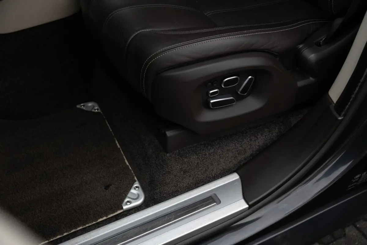 4.4 SDV8 Autobiography |1e Eig|Org NL NAP|Soft Close|Stoel Ventilatie / Verwarming|Panoramadak|Meridian|Trekhaak|Dealer onderhouden|EX BPM