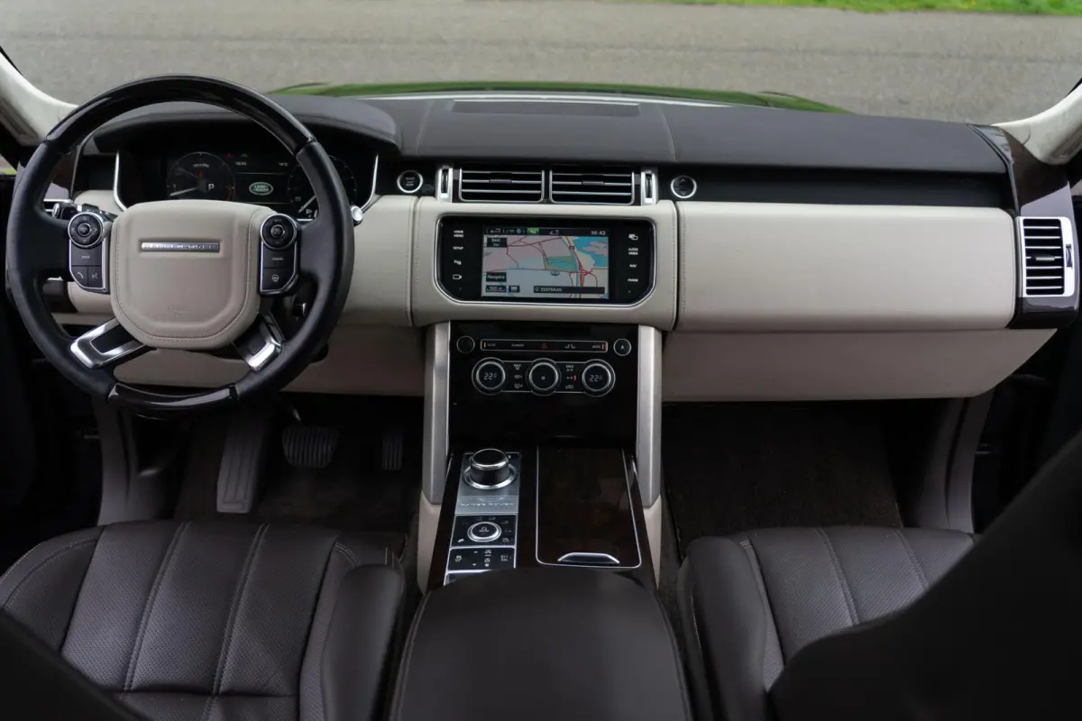 4.4 SDV8 Autobiography |1e Eig|Org NL NAP|Soft Close|Stoel Ventilatie / Verwarming|Panoramadak|Meridian|Trekhaak|Dealer onderhouden|EX BPM