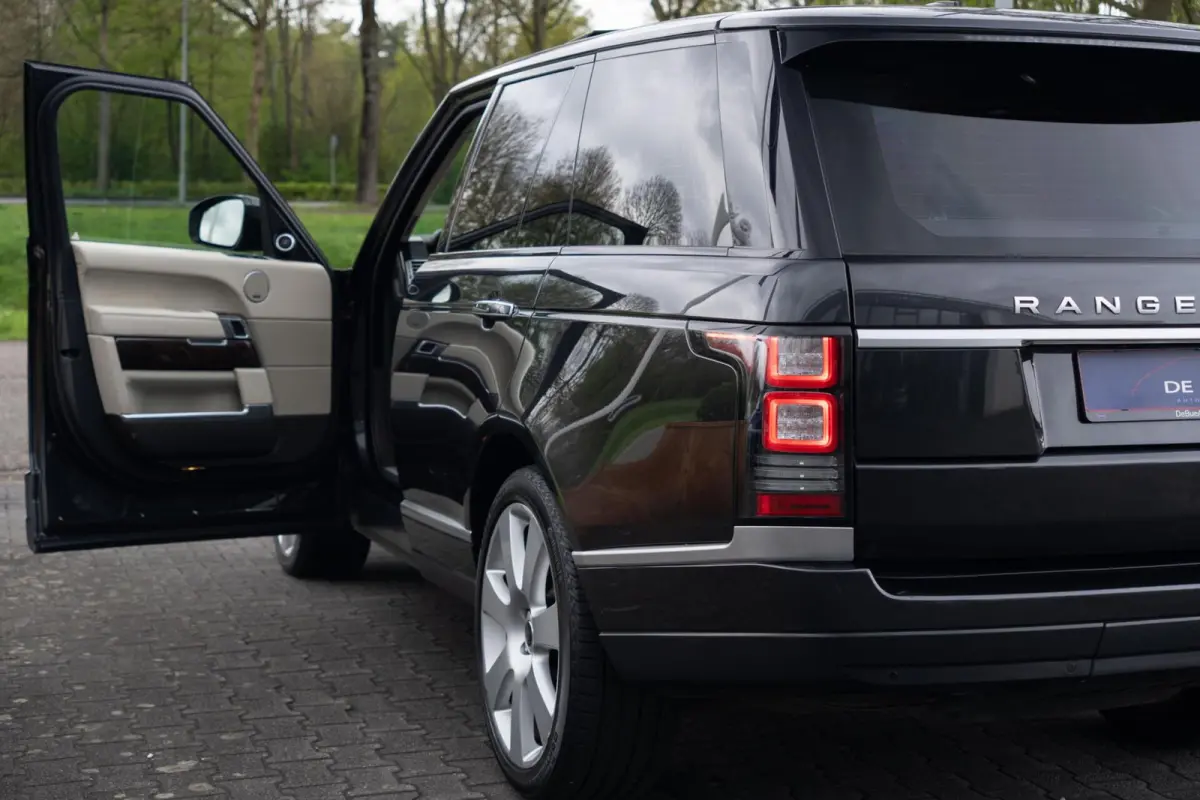 4.4 SDV8 Autobiography |1e Eig|Org NL NAP|Soft Close|Stoel Ventilatie / Verwarming|Panoramadak|Meridian|Trekhaak|Dealer onderhouden|EX BPM