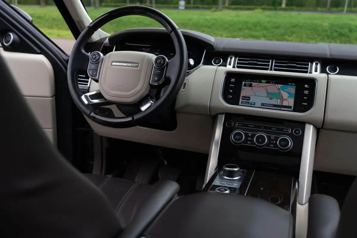 4.4 SDV8 Autobiography |1e Eig|Org NL NAP|Soft Close|Stoel Ventilatie / Verwarming|Panoramadak|Meridian|Trekhaak|Dealer onderhouden|EX BPM