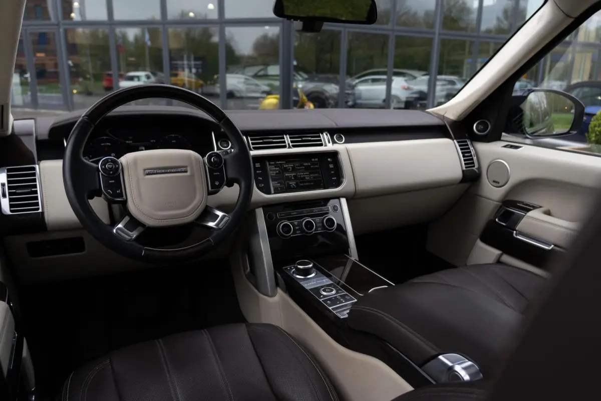 4.4 SDV8 Autobiography |1e Eig|Org NL NAP|Soft Close|Stoel Ventilatie / Verwarming|Panoramadak|Meridian|Trekhaak|Dealer onderhouden|EX BPM