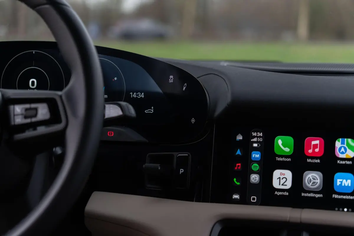 |Org NL NAP|1ste Eig|Clanck Audio|SportStoelen|Leder Bi-Color|CarPlay|Dealer Onderhouden