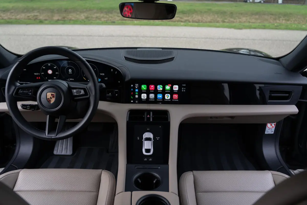 |Org NL NAP|1ste Eig|Clanck Audio|SportStoelen|Leder Bi-Color|CarPlay|Dealer Onderhouden