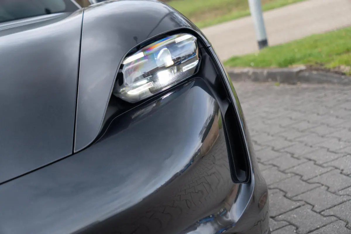|Org NL NAP|1ste Eig|Clanck Audio|SportStoelen|Leder Bi-Color|CarPlay|Dealer Onderhouden