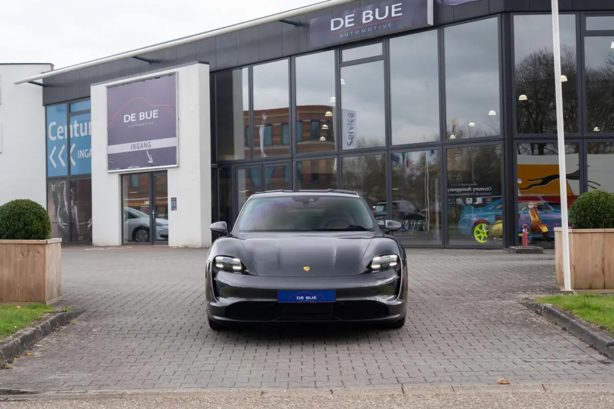 |Org NL NAP|1ste Eig|Clanck Audio|SportStoelen|Leder Bi-Color|CarPlay|Dealer Onderhouden
