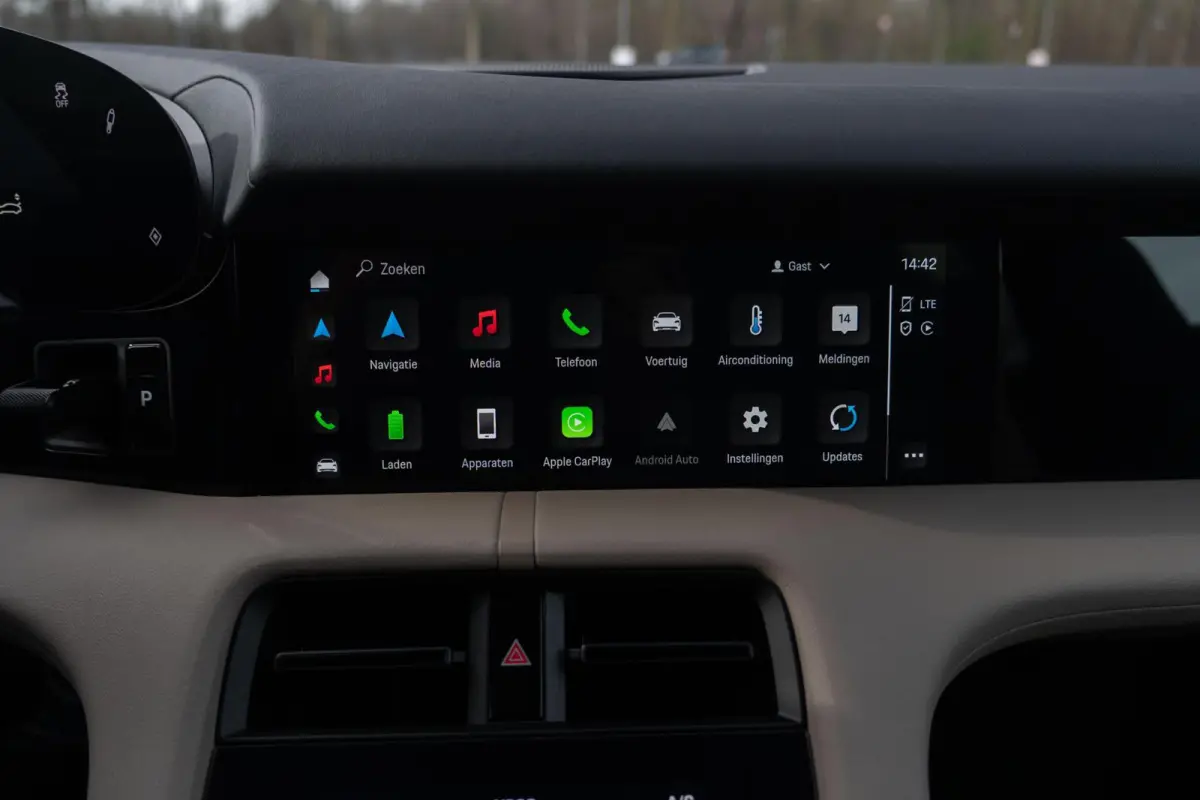 |Org NL NAP|1ste Eig|Clanck Audio|SportStoelen|Leder Bi-Color|CarPlay|Dealer Onderhouden