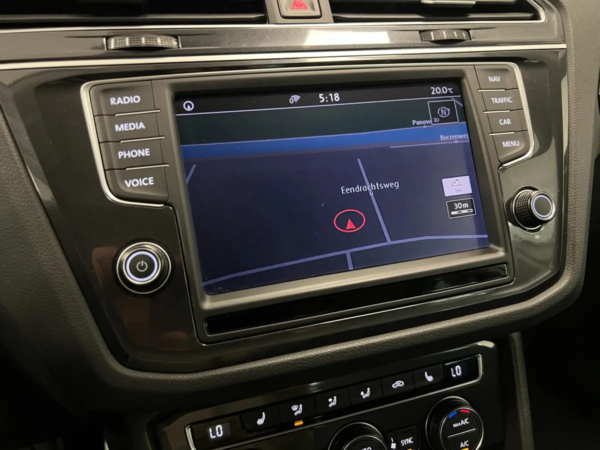 1.4 TSI ACT / AUTOMAAT / 150PK / SOUND Comf Busi / NAVI / PDC V en A / 18OOKG Trekg. /
