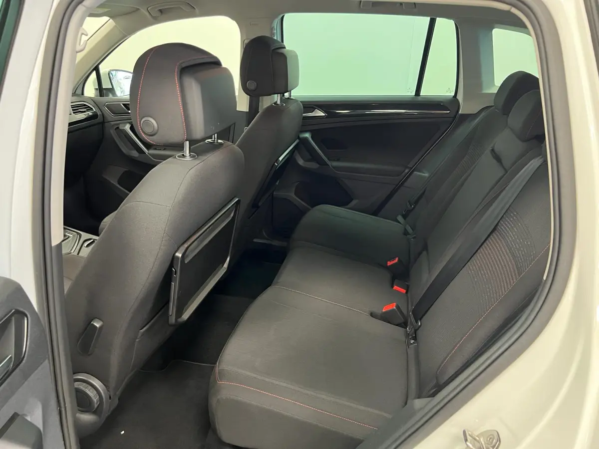 1.4 TSI ACT / AUTOMAAT / 150PK / SOUND Comf Busi / NAVI / PDC V en A / 18OOKG Trekg. /
