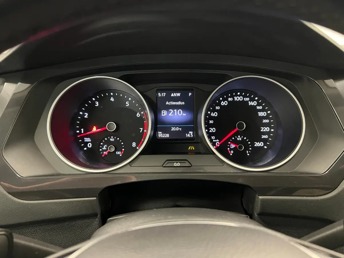 1.4 TSI ACT / AUTOMAAT / 150PK / SOUND Comf Busi / NAVI / PDC V en A / 18OOKG Trekg. /