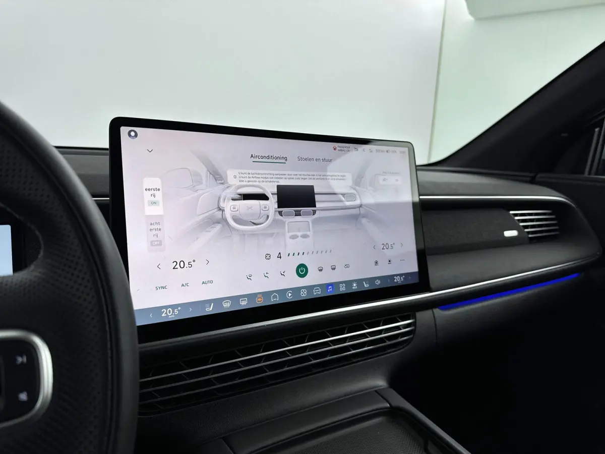 AWD Performance Apple Carplay | Trekhaak |