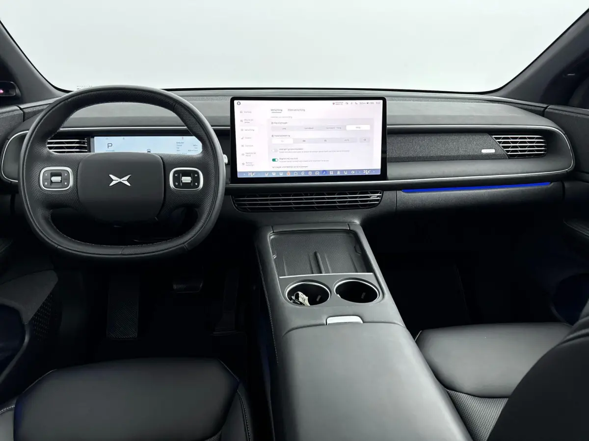 AWD Performance Apple Carplay | Trekhaak |