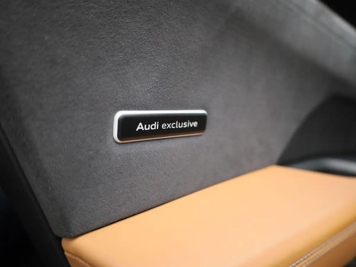 93 kWh 476 PK | Audi Exclusive | Navigatie | 360 Camera | Bang & Olufsen Premium | Dodehoek detectie | Adaptive cruise control | Stoelverwarming | Stoelventilatie | 21' Lichtmetalen velgen |