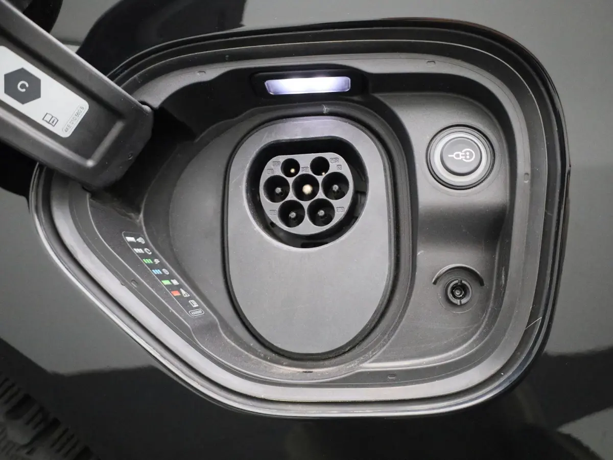93 kWh 476 PK | Audi Exclusive | Navigatie | 360 Camera | Bang & Olufsen Premium | Dodehoek detectie | Adaptive cruise control | Stoelverwarming | Stoelventilatie | 21' Lichtmetalen velgen |