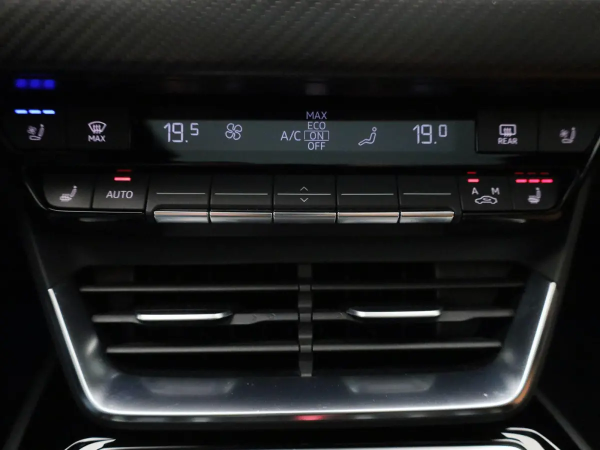 93 kWh 476 PK | Audi Exclusive | Navigatie | 360 Camera | Bang & Olufsen Premium | Dodehoek detectie | Adaptive cruise control | Stoelverwarming | Stoelventilatie | 21' Lichtmetalen velgen |