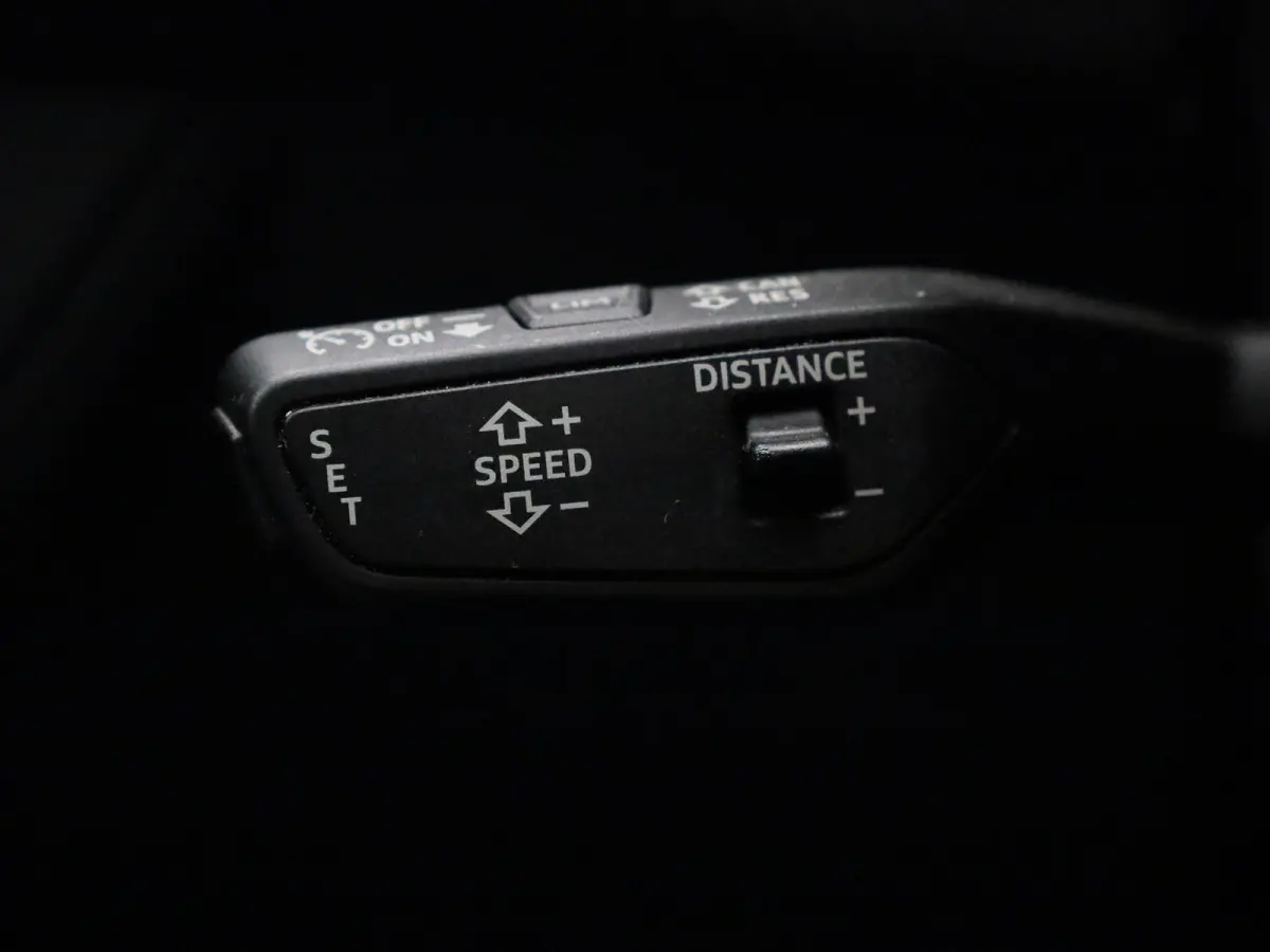 93 kWh 476 PK | Audi Exclusive | Navigatie | 360 Camera | Bang & Olufsen Premium | Dodehoek detectie | Adaptive cruise control | Stoelverwarming | Stoelventilatie | 21' Lichtmetalen velgen |