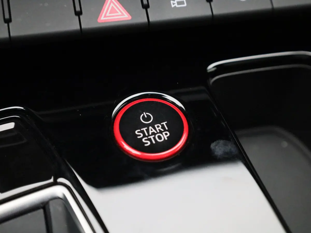 93 kWh 476 PK | Audi Exclusive | Navigatie | 360 Camera | Bang & Olufsen Premium | Dodehoek detectie | Adaptive cruise control | Stoelverwarming | Stoelventilatie | 21' Lichtmetalen velgen |