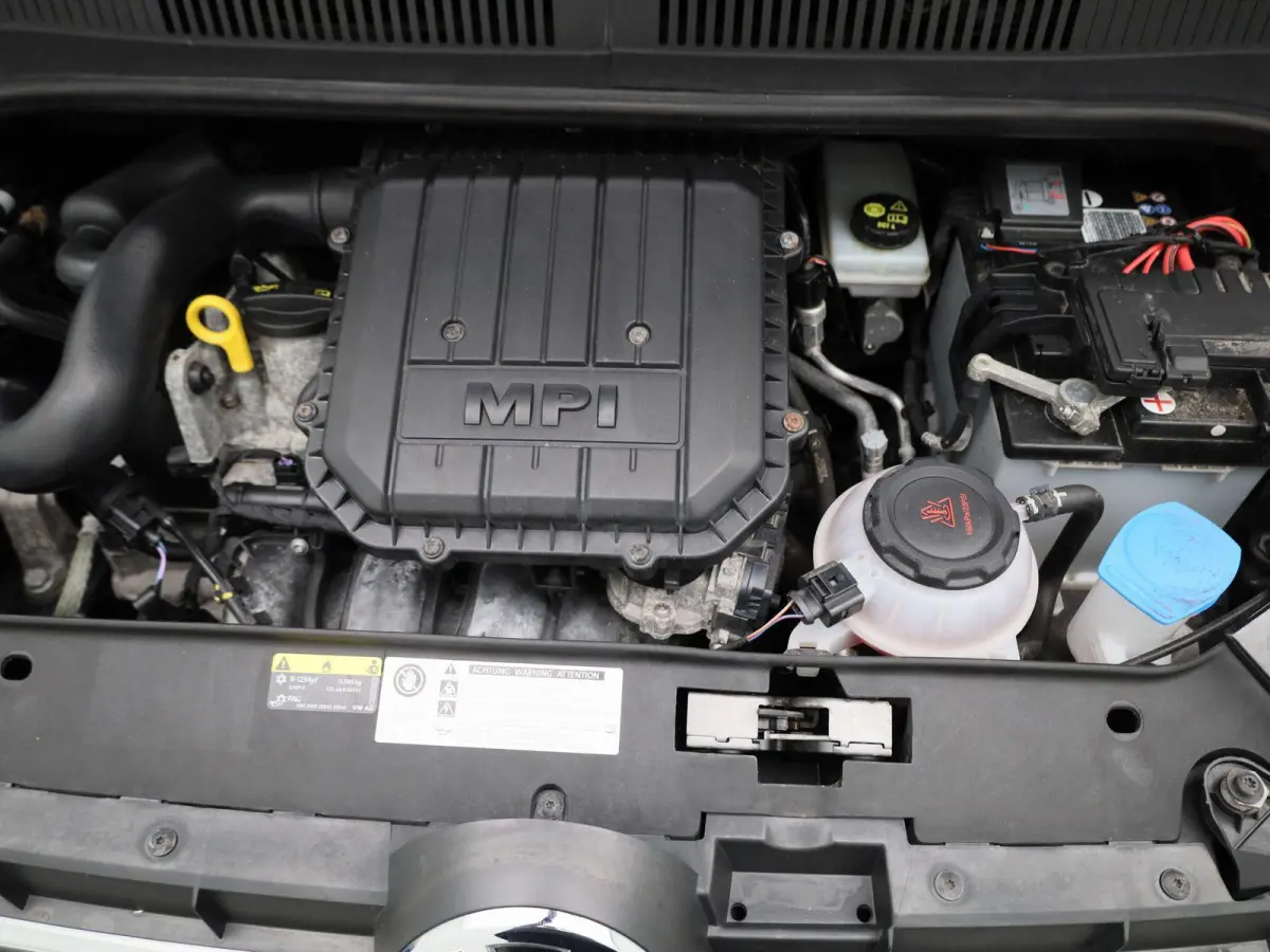 Up! 1.0 BMT move up! | AIRCO | BLUETOOTH | DAB RADIO | ELEKTRISCHE SPIEGELS |
