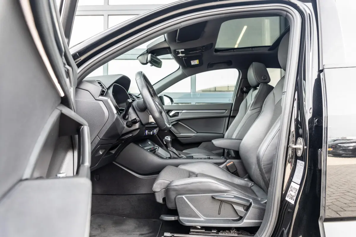 45 TFSIe 245pk PHEV S Edition | SoH 97% | Panoramadak | Trekhaak | Zwart Optiek | Smarthone Interface