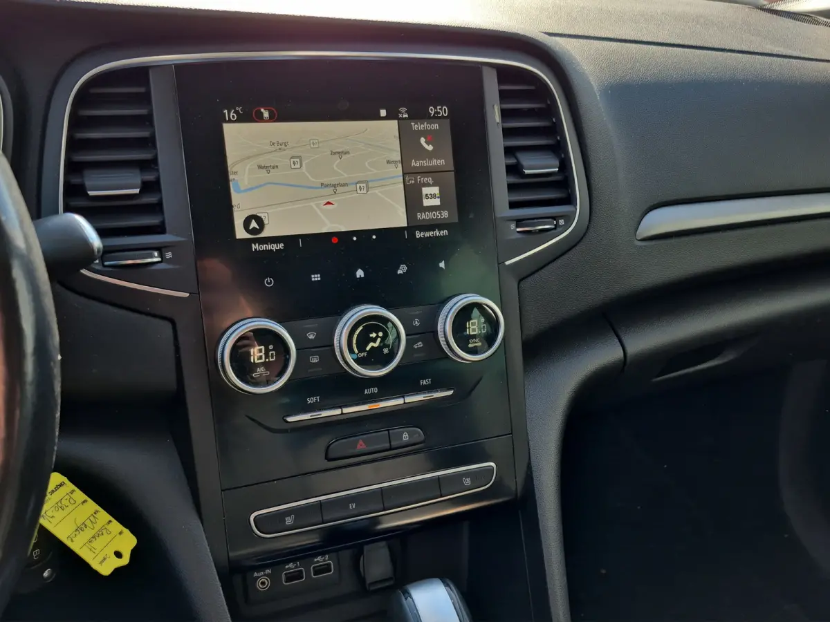 Estate 1.6 Plug-In Hybrid 160 Intens Trekhaak | Stoelverwarming | Keyless | Full LED | Parkeersensoren |