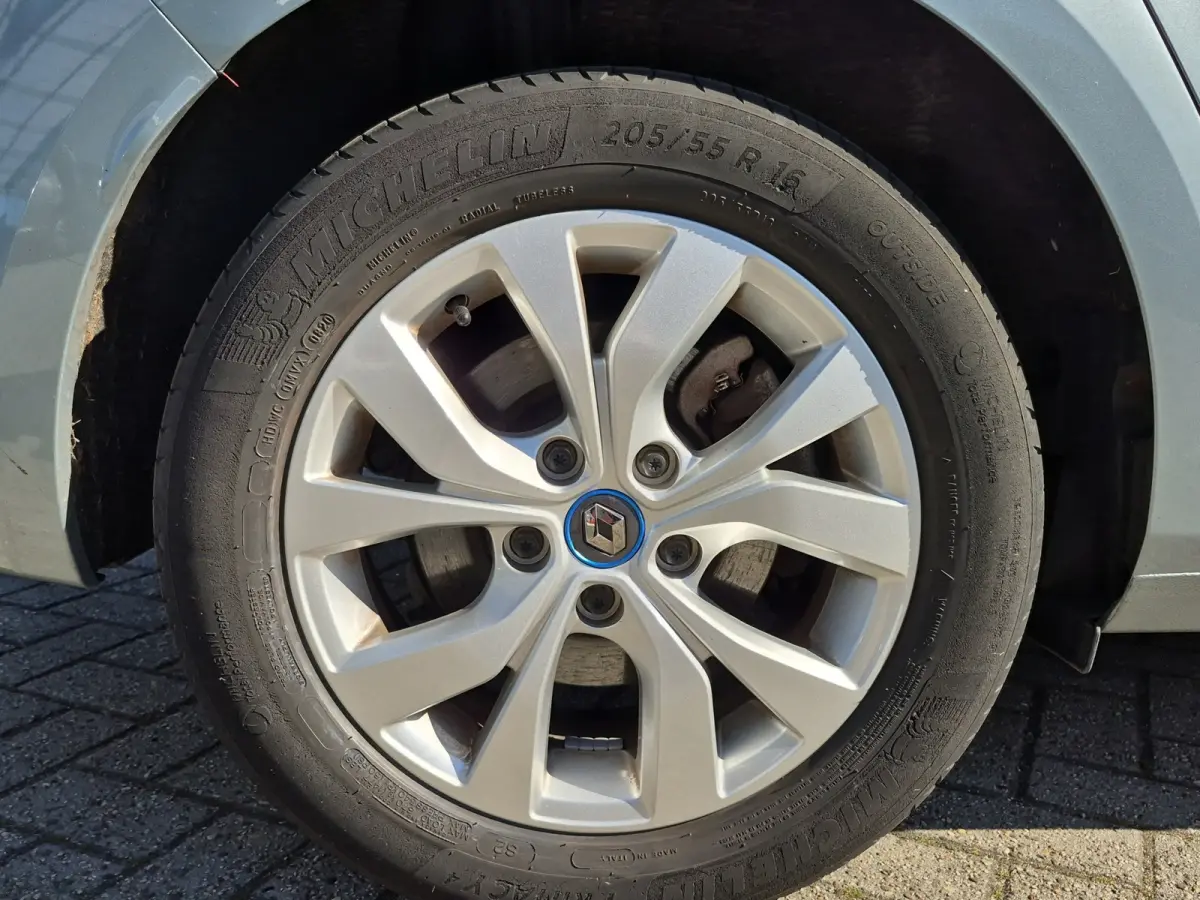 Estate 1.6 Plug-In Hybrid 160 Intens Trekhaak | Stoelverwarming | Keyless | Full LED | Parkeersensoren |