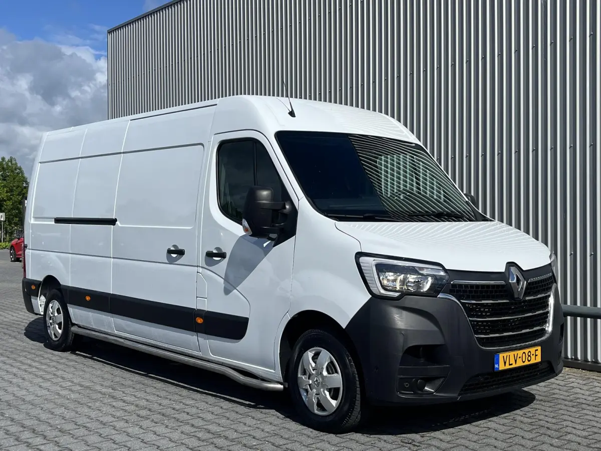 T35 2.3 dCi 150 L3H2*CARPLAY*NAV*CRUISE*A/C*3PERS*