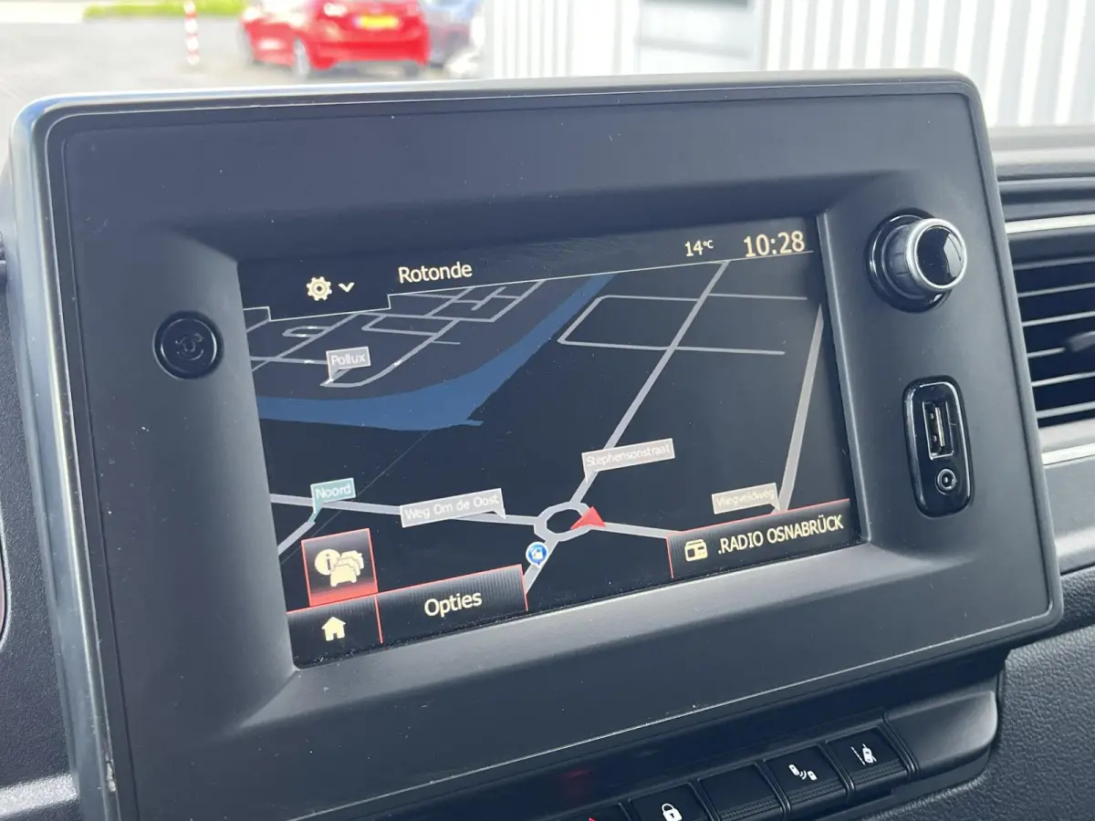 T35 2.3 dCi 150 L3H2*CARPLAY*NAV*CRUISE*A/C*3PERS*