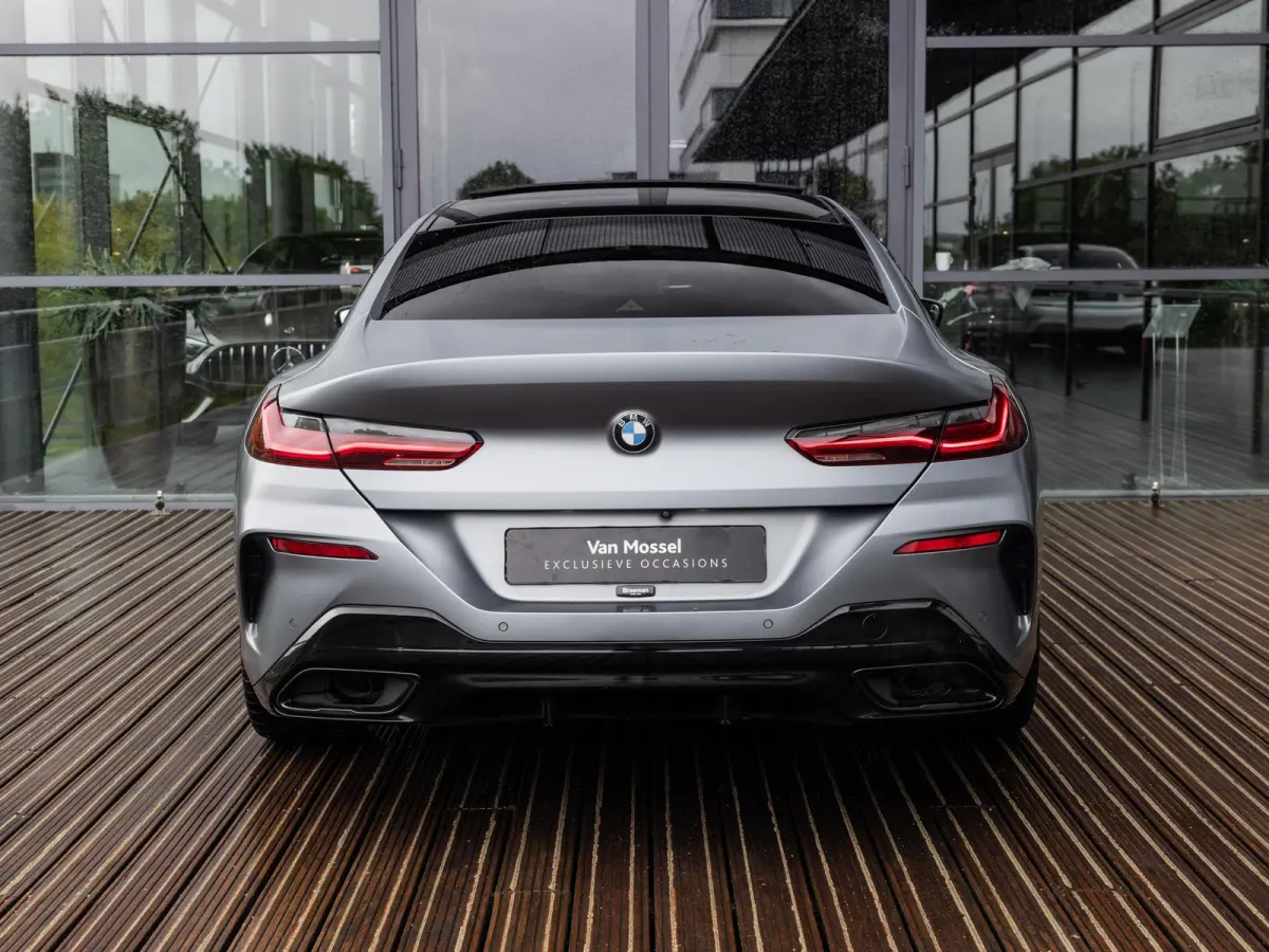 840i xDrive High Executive | M-SPORT | INDIVIDUAL FROZEN BLUESTONE | 20 INCH | HARMAN KARDON | SCHUIF-KANTELDAK | SOFTCLOSE | BMW LASER | RIJ-ASSISTENTIE PAKKET | INTEGRAL ACTIVE STEERING | 