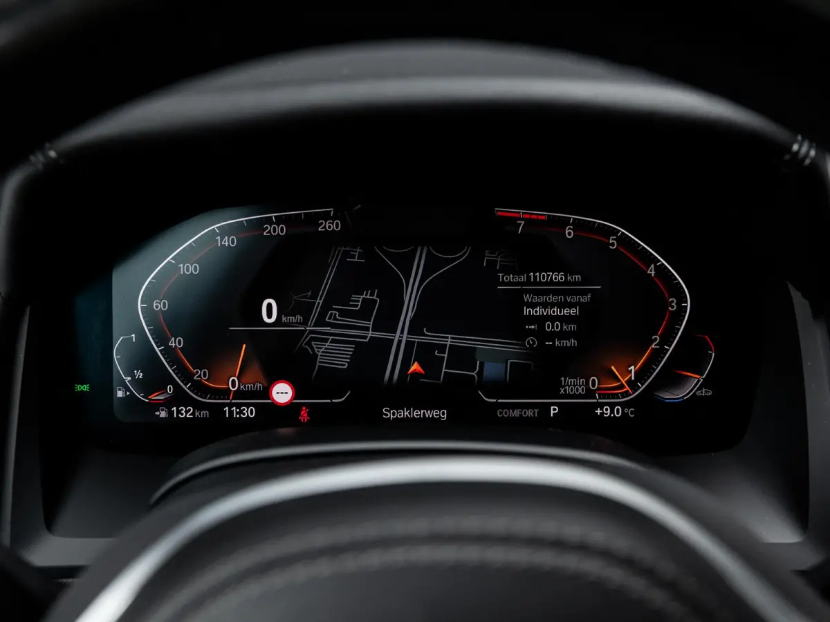 840i xDrive High Executive | M-SPORT | INDIVIDUAL FROZEN BLUESTONE | 20 INCH | HARMAN KARDON | SCHUIF-KANTELDAK | SOFTCLOSE | BMW LASER | RIJ-ASSISTENTIE PAKKET | INTEGRAL ACTIVE STEERING | 